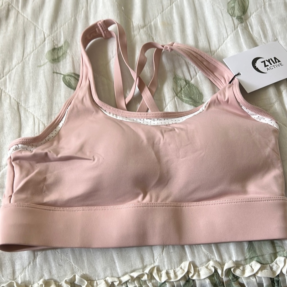 Strappy mesh sports bra